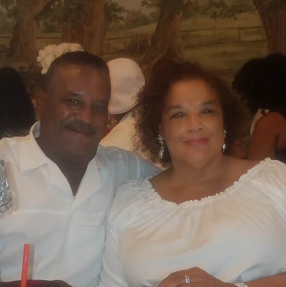 Meet your Posher, Laurine - Picture 1 of 1